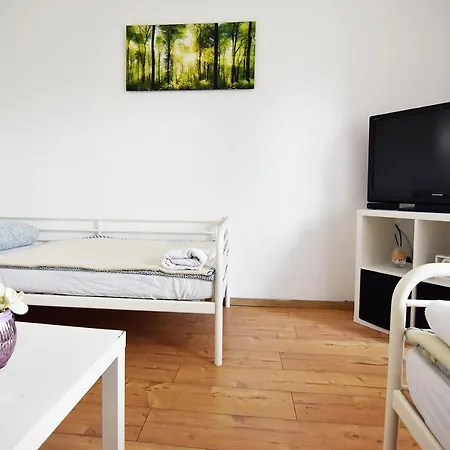 Διαμέρισμα Work And