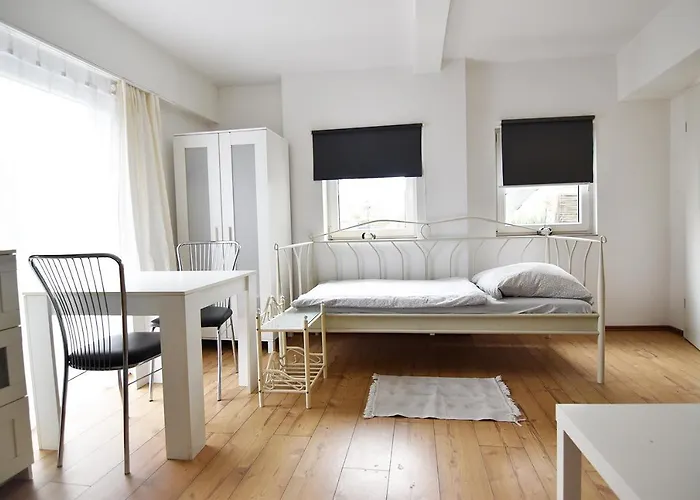 Work And Διαμέρισμα