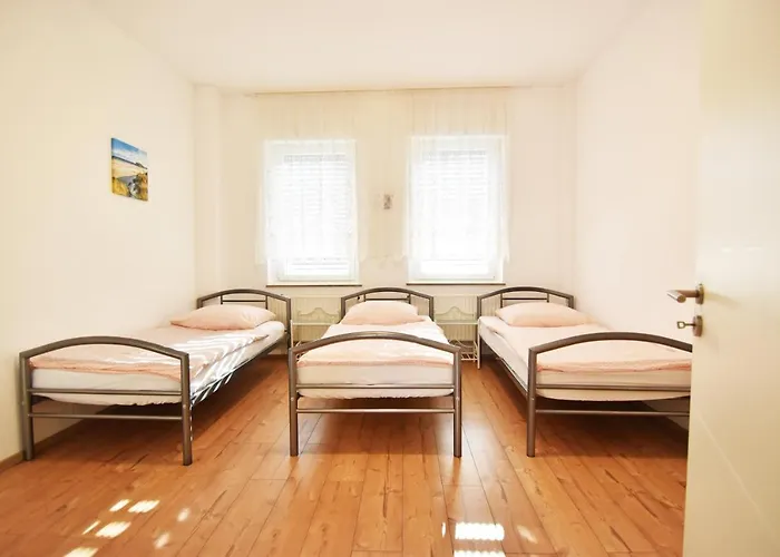 Work And Τρόισντορφ